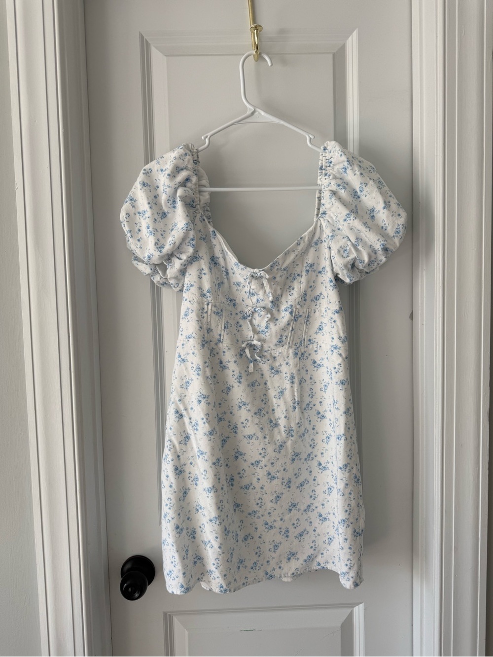 Altar'd State Blue Floral Puff-Sleeve Mini Dress (Size L)